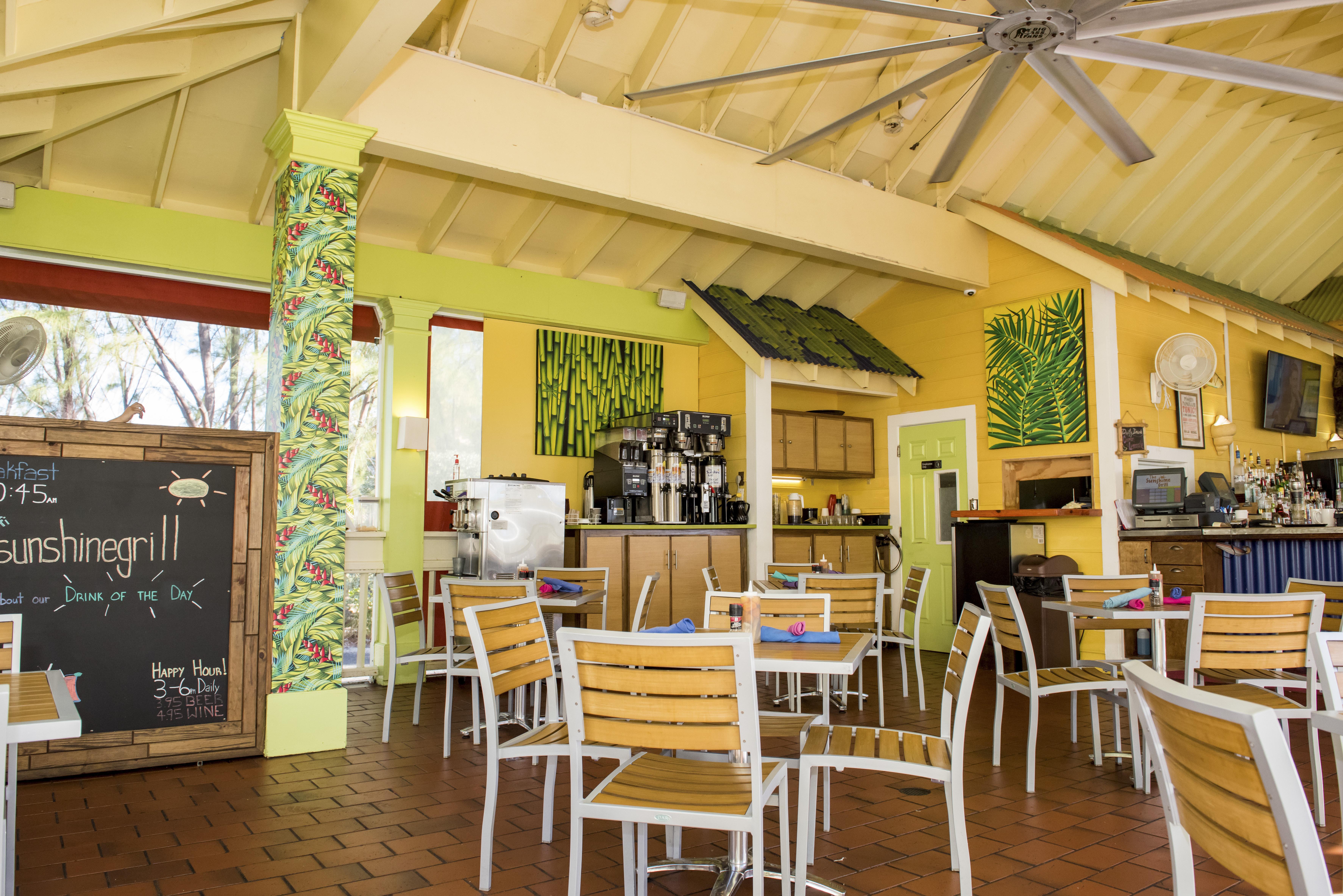 Sunshine Suites Resort West Bay Exteriér fotografie