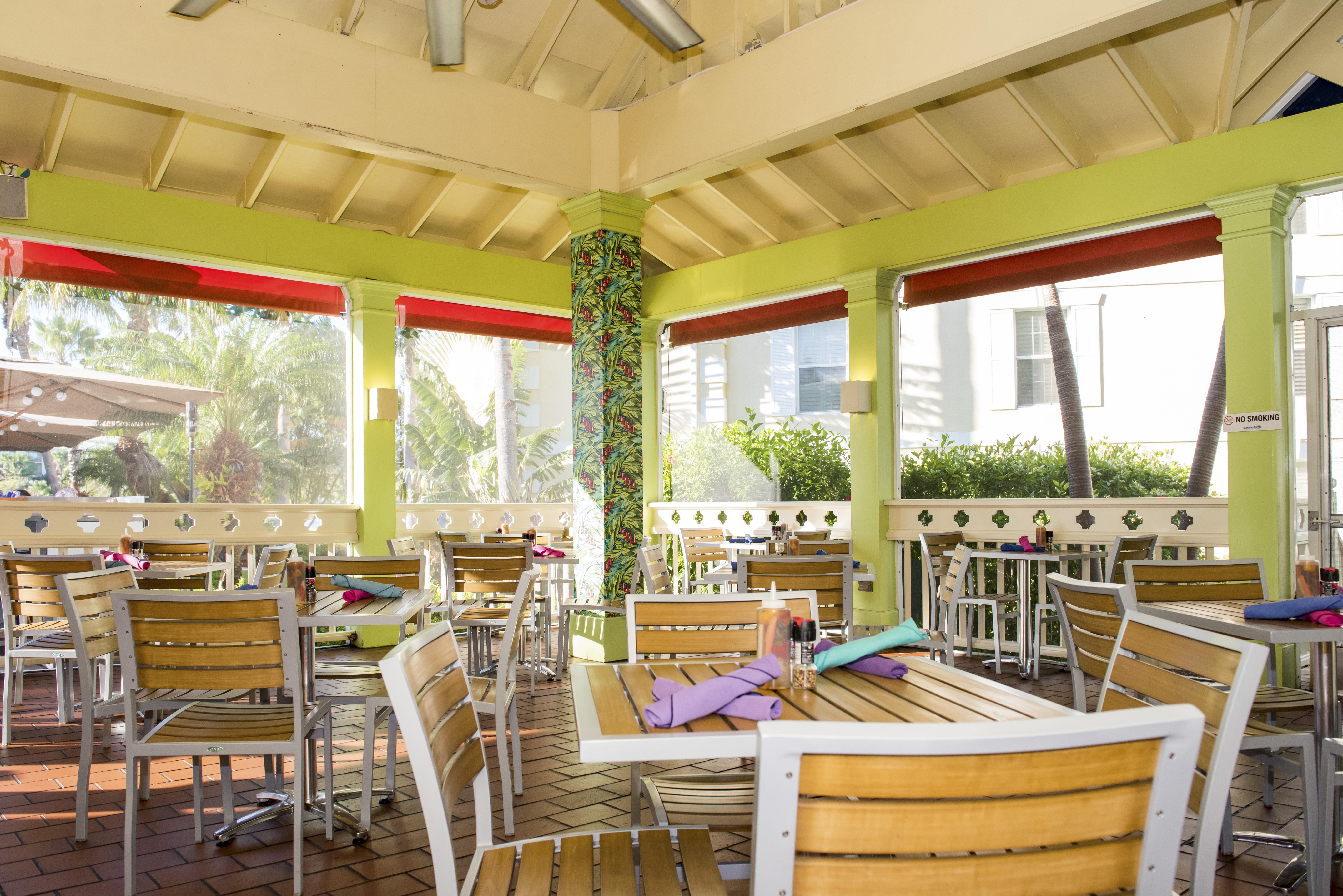 Sunshine Suites Resort West Bay Exteriér fotografie