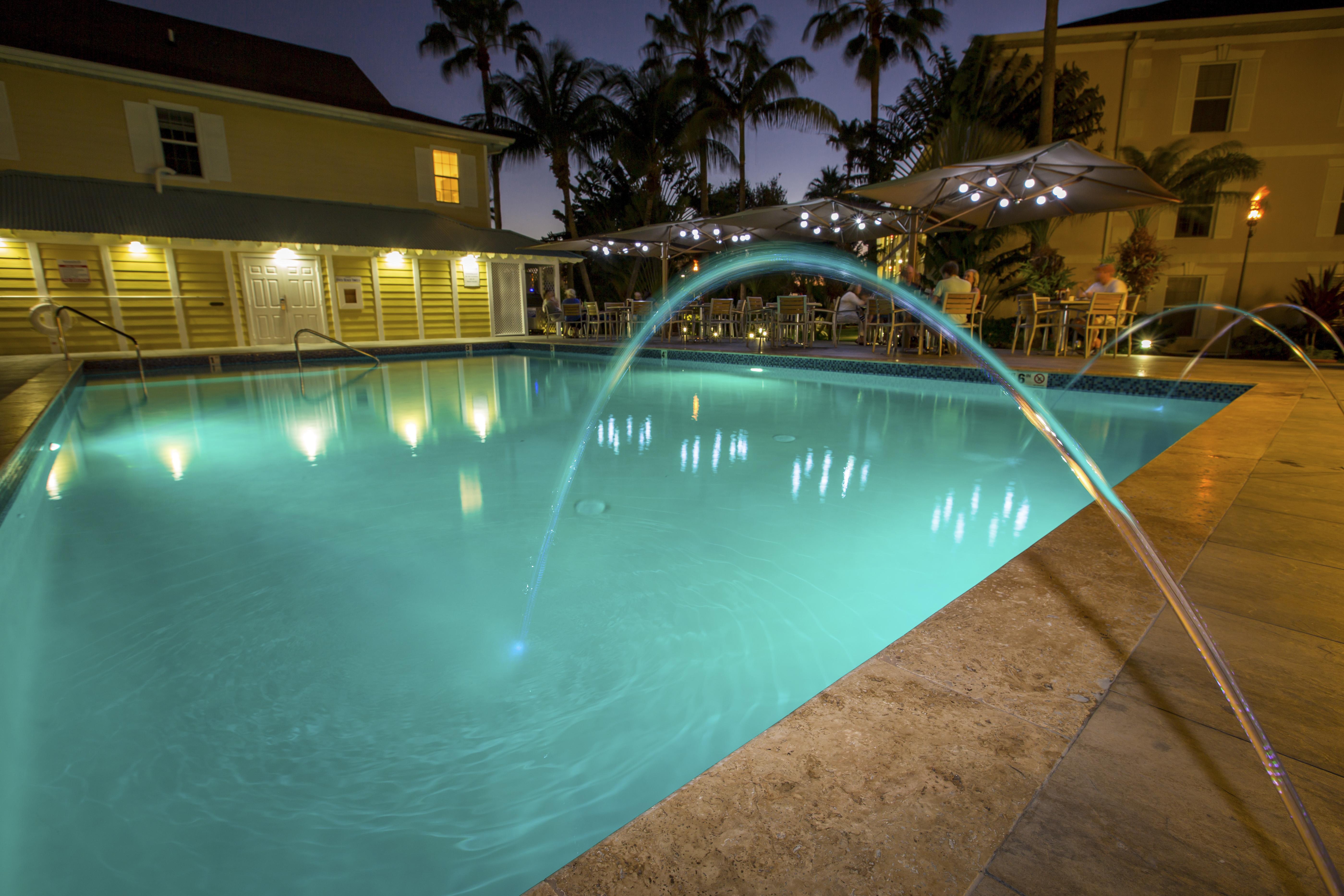 Sunshine Suites Resort West Bay Exteriér fotografie