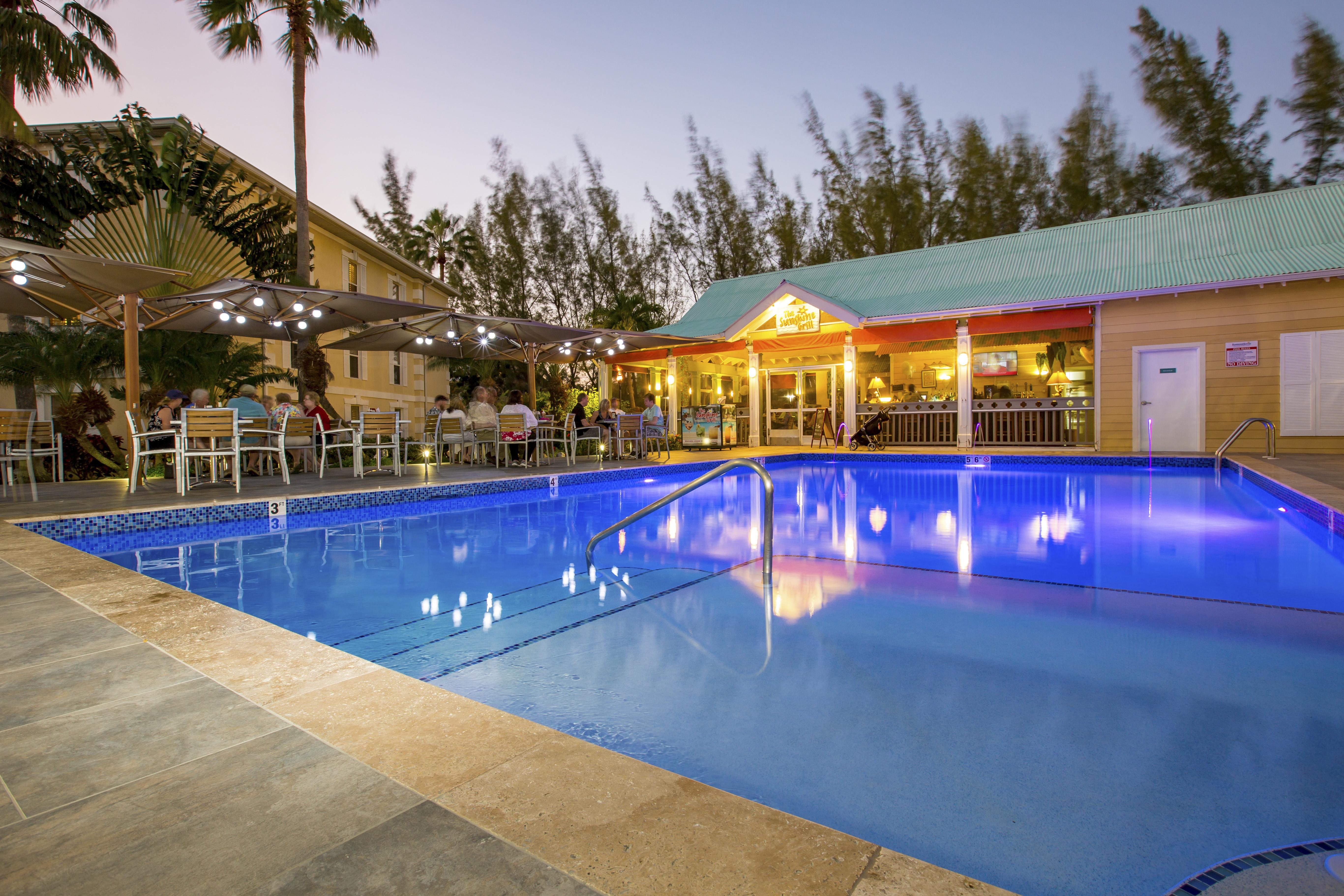 Sunshine Suites Resort West Bay Exteriér fotografie