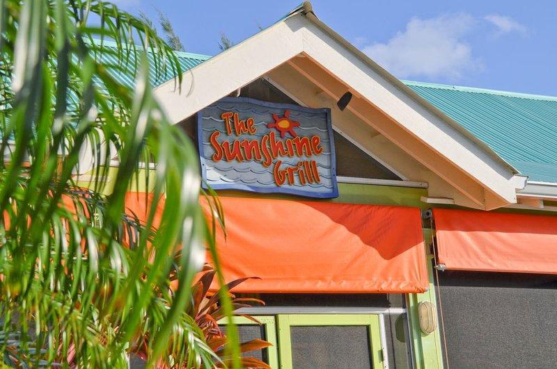 Sunshine Suites Resort West Bay Exteriér fotografie